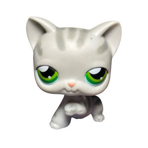 Littlest Pet Shop LPS Authentic Hasbro #32 Grey Striped Shorthair Cat Green Eyes
